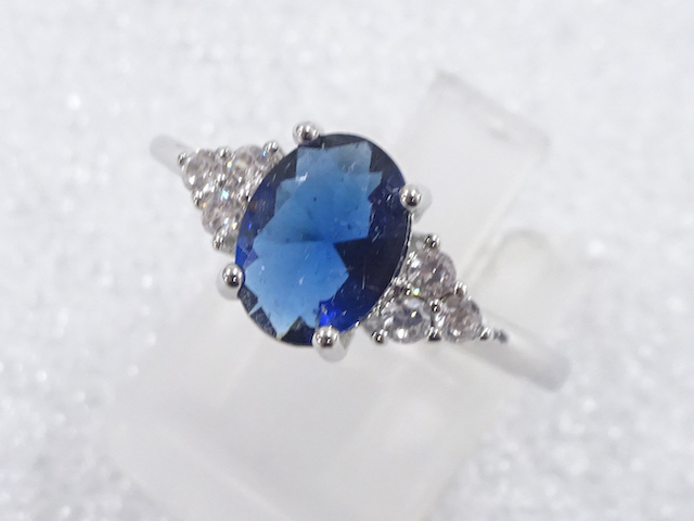 JAPANESE KIMONO / ANTIQUE COLORED STONE RING (SIZE 15)
